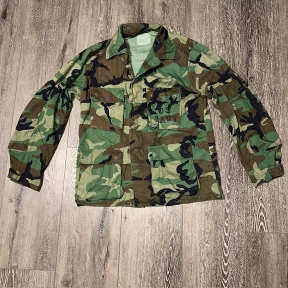 US Navy Woodland Camo Military Coat Mens Size Medium Combat Jacket - Picture 1 of 6